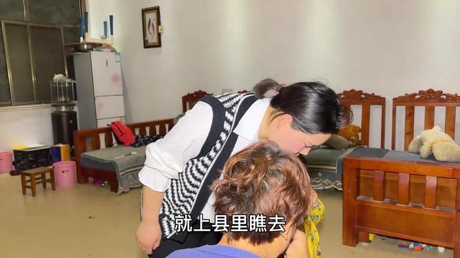 记者:拜仁对博伊的报价提升至3000万欧+200万欧浮动